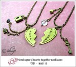 NA0113 – ‘friends apart, hearts together’&nbsp;necklace