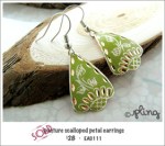 EA0111 – pasture scalloped petal&nbsp;earrings