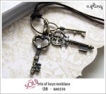 NA0239 – trio of keys&nbsp;necklace