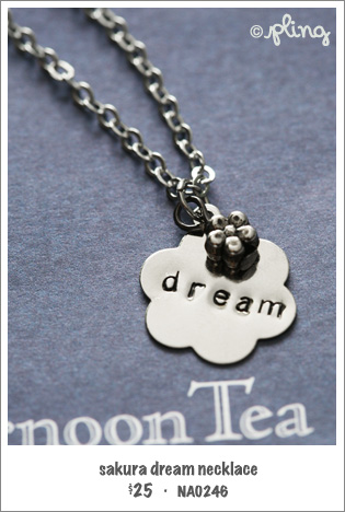 NA0246 - sakura dream necklace